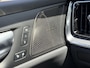 Volvo V60 2.0 T6 Plug-in hybrid AWD Plus Dark | Panoramadak | Harman Kardon audio | Getint glas | Stoel en stuurverwarming | Elektrische achterklep | Adaptieve Cruise control | Elektrisch verstelbare stoelen