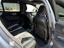 Volvo V60 2.0 T6 Plug-in hybrid AWD Plus Dark | Panoramadak | Harman Kardon audio | Getint glas | Stoel en stuurverwarming | Elektrische achterklep | Adaptieve Cruise control | Elektrisch verstelbare stoelen