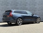 Volvo V60 2.0 T6 Plug-in hybrid AWD Plus Dark | Panoramadak | Harman Kardon audio | Getint glas | Stoel en stuurverwarming | Elektrische achterklep | Adaptieve Cruise control | Elektrisch verstelbare stoelen