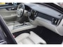 Volvo V60 Cross Country B5 AWD 265PK Automaat Pro | Trekhaak | BLIS | ACC | Camera | 20"LMV | Stuurverwarming