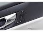 Volvo V60 Cross Country B5 AWD 265PK Automaat Pro | Trekhaak | BLIS | ACC | Camera | 20"LMV | Stuurverwarming