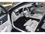 Volvo V60 Cross Country B5 AWD 265PK Automaat Pro | Trekhaak | BLIS | ACC | Camera | 20"LMV | Stuurverwarming