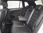 Volkswagen Tiguan 1.5 TSI R-Line Business+ 150pk DSG/AUTO | Trekhaak | Lederen bekleding | Harman & Kardon audio | Panorama dak | Black style | Dodehoekdetectie | 19"LMV