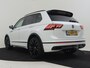 Volkswagen Tiguan 1.5 TSI R-Line Business+ 150pk DSG/AUTO | Trekhaak | Lederen bekleding | Harman & Kardon audio | Panorama dak | Black style | Dodehoekdetectie | 19"LMV