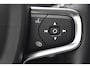 Volvo XC40 B4 197pk Plus Dark | Driver Assist | 19'' | Trekhaak | Verwarmba