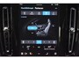 Volvo XC40 B4 197pk Plus Dark | Driver Assist | Trekhaak | Verwarmde voorru