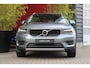 Volvo XC40 2.0 T4 Momentum | Trekhaak | Camera | Navigatie | 18" Velgen