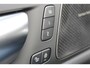 Volvo V60 T6 350PK Autm. Plug-in hybrid AWD Plus Dark Long Range / Google infotainment / Semi elekrisch wegklapbare trekhaak / Verwarmbare voorruit / Elektrisch bedienbare voorstoelen met geheugen / Verwarmbare voorstoelen