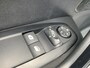 Peugeot 208 1.2 Puretech 82pk Signature | Navigatie | Airconditioning | Cruise control | Bluetooth | Parkeersensoren achter | DAB+