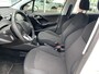Peugeot 208 1.2 Puretech 82pk Signature | Navigatie | Airconditioning | Cruise control | Bluetooth | Parkeersensoren achter | DAB+