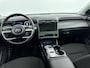 Hyundai Tucson 1.6 T-GDI PHEV LUXE COMFORT 4WD | OUTLET DEAL!!! | SCHUIFKANTELDAK | ALL SEASONS | CLIMA | CRUISE | CAMERA | NAVI | 19'' LM VELGEN | AFNEEMBARE TREKHAAK |  PLUG-IN | AUTOMAAT | FABRIEKSGARANTIE GELDIG T/M 2-2027! |