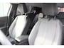 Peugeot e-2008 EV 50kWh *Allure* | SOH 94% | 3-Fase | Carplay | Camera | PDC | Navigatie | Cruise & Climate Control | Bluetooth |