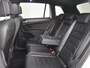 Volkswagen Tiguan 1.5 TSI R-Line Business+ 150pk DSG/AUTO | Trekhaak | Lederen bekleding | Harman & Kardon audio | Panorama dak | Black style | Dodehoekdetectie | 19"LMV