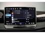 Volkswagen Tiguan R-Line Edition 1.5 TSI eHybrid 272pk DSG Automaat Trekhaak, Panoramadak, Adaptive cruise control, Achteruitrijcamera, Navigatie, Elektrische achterklep