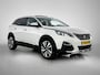 Peugeot 3008 SUV Allure 130pk Automaat | Navigatie | Schuif-/Kanteldak | Achteruitrijcamera | Handsfree Achterklep | Full Led koplampen | Stoel elektrisch+geheugen+verwarmd | Keyless | Climate Control | Adaptieve Cruise Control | Parkeersensoren v+a | Dodehoeksensor | Apple Carplay / Android Auto | Donker getint glas | 19" lichtmetalen velgen |