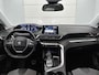 Peugeot 3008 SUV Allure 130pk Automaat | Navigatie | Schuif-/Kanteldak | Achteruitrijcamera | Handsfree Achterklep | Full Led koplampen | Stoel elektrisch+geheugen+verwarmd | Keyless | Climate Control | Adaptieve Cruise Control | Parkeersensoren v+a | Dodehoeksensor | Apple Carplay / Android Auto | Donker getint glas | 19" lichtmetalen velgen |