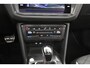 Volkswagen Tiguan 1.5 TSI R-Line EL Trekh+aKlep Pano dodeh det Virtual Camera Zwarte hemel bkl
