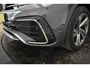 Volkswagen Tiguan 1.5 TSI R-Line EL Trekh+aKlep Pano dodeh det Virtual Camera Zwarte hemel bkl