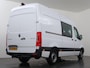 Mercedes-Benz Sprinter 315 CDI | L2 H2 | RWD | Aut. | DUBBEL CABINE | NL AUTO | DEALER ONDERHOUDEN | 6-ZITS | 2800KG TREKHAAK | GROOT NAVIGATIE 10.25" | CAMERA | CRUISE | AIRCO | BETIMMERDE LAADRUIMTE | CARPLAY | ANDROID AUTO