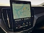 Volvo XC60 2.0 T6 Plug-in hybrid AWD Ultra Black Edition | Luchtvering | Bowers & Wilkins Audio | Extra getint glas | Nappa lederen bekleding |