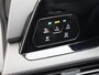 Volkswagen Golf 1.5eTSI/150PK R-Line Blackstyle DSG · Panoramadak · Camera + Parkeersensoren · Apple Car Play · Garantie tot februari 2026