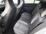 Volkswagen Golf 1.5eTSI/150PK R-Line Blackstyle DSG · Panoramadak · Camera + Parkeersensoren · Apple Car Play · Garantie tot februari 2026
