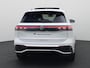 Volkswagen Tiguan 1.5 eTSI/150PK R-Line DSG · Panoramadak · Trekhaak · 360° Camera + Parkeersensoren · Harman Kardon · Garantie tot 01-01-2026