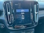 Volvo XC40 1.5 T3 R-Design | Trekhaak | Stoel- / Stuurverwarming | Camera | Adaptive Cruise Control | Getint Glas | Dodehoekdetectie | 19" | Volvo On Call | DAB | Parkeersensoren V+A |