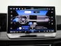 Volkswagen Tiguan 1.5 eHybrid Elegance 204 PK | SoH 100% | Automaat | Plug-In | Trekhaak | Head-Updisplay | Panoramdak | 360 Camera | Achterklep Elektrisch | Stoelverwarming Voor & Achter | Stuurwielverwarming | LED Matrix Koplampen | Navigatie