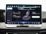 Volkswagen Tiguan 1.5 eHybrid Elegance 204 PK | SoH 100% | Automaat | Plug-In | Trekhaak | Head-Updisplay | Panoramdak | 360 Camera | Achterklep Elektrisch | Stoelverwarming Voor & Achter | Stuurwielverwarming | LED Matrix Koplampen | Navigatie