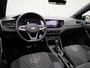 Volkswagen Polo 1.0 TSI R-Line Business 95 PK | Automaat | Navigatie | Climatronic | Stoelverwarming | Adaptive Cruise Control | Lane Assist | Parkeersensoren | Panoramadak | Led Matrix |