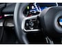 BMW 5-Serie Touring 520i M Sport - Trekhaak - Parking/Driving Assistant - Head up - Elektrisch verstelbare/verwarmde stoelen - Stoelventilatie - Standkachel - Comfort Access - Getinte Ruiten - Stuurwielrandverwarming -
