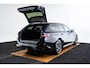 BMW 5-Serie Touring 520i M Sport - Trekhaak - Parking/Driving Assistant - Head up - Elektrisch verstelbare/verwarmde stoelen - Stoelventilatie - Standkachel - Comfort Access - Getinte Ruiten - Stuurwielrandverwarming -