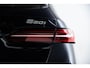 BMW 5-Serie Touring 520i M Sport - Trekhaak - Parking/Driving Assistant - Head up - Elektrisch verstelbare/verwarmde stoelen - Stoelventilatie - Standkachel - Comfort Access - Getinte Ruiten - Stuurwielrandverwarming -