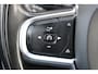 Volvo XC60 2.0 Recharge T6 AWD R-Design | Incl. 12 maanden garantie | Cruise control | Climate control | Apple carplay/Android auto | Uitklapbare trekhaak | Schuif/kantel dak | Parkeercamera | Stoel/stuurverwarming |