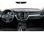 Volvo XC60 2.0 Recharge T6 AWD R-Design | Incl. 12 maanden garantie | Cruise control | Climate control | Apple carplay/Android auto | Uitklapbare trekhaak | Schuif/kantel dak | Parkeercamera | Stoel/stuurverwarming |