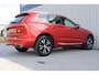 Volvo XC60 2.0 Recharge T6 AWD R-Design | Incl. 12 maanden garantie | Cruise control | Climate control | Apple carplay/Android auto | Uitklapbare trekhaak | Schuif/kantel dak | Parkeercamera | Stoel/stuurverwarming |