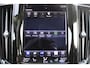 Volvo XC60 2.0 Recharge T6 AWD R-Design | Incl. 12 maanden garantie | Cruise control | Climate control | Apple carplay/Android auto | Uitklapbare trekhaak | Schuif/kantel dak | Parkeercamera | Stoel/stuurverwarming |