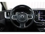 Volvo XC60 2.0 Recharge T6 AWD R-Design | Incl. 12 maanden garantie | Cruise control | Climate control | Apple carplay/Android auto | Uitklapbare trekhaak | Schuif/kantel dak | Parkeercamera | Stoel/stuurverwarming |