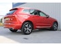 Volvo XC60 2.0 Recharge T6 AWD R-Design | Incl. 12 maanden garantie | Cruise control | Climate control | Apple carplay/Android auto | Uitklapbare trekhaak | Schuif/kantel dak | Parkeercamera | Stoel/stuurverwarming |