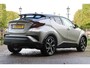 Toyota C-HR 1.8 Hybrid Adventure | LEDER | TREKHAAK | STOELVERWARMING | LED | CAMERA | DEALER OH! | CRUISE | DODE HOEK | PRACHTIGE STAAT!
