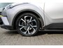 Toyota C-HR 1.8 Hybrid Adventure | LEDER | TREKHAAK | STOELVERWARMING | LED | CAMERA | DEALER OH! | CRUISE | DODE HOEK | PRACHTIGE STAAT!