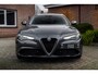 Alfa Romeo Giulia 2.0T Super 200 PK Aut. Xenon Leder Keyless PDC Camera 18''