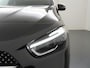 Mercedes-Benz B-klasse 250 e Business Solution AMG | Trekhaak Wegklapbaar | Distronic Cruise Control | Panorama - Schuifdak | Memorystoelen | Multibeam Led | Apple Carplay & Android Auto | Head-Up Display | 360° Camera