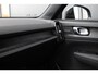 Volvo XC40 1.5 T4 Plug-in hybrid Ultimate Dark|stoelverwarming|apple carplay|Harman Kardon|Adaptive Cruise Control + Pilot Assist|