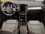 Volvo XC40 2.0 B4 Plus Dark | Adaptieve Cruise control | BLIS Dodehoek detectie | Stoel + Stuurverwarming | Keyless | Elektr. Stoelen | Memory | Trekhaak | Parkeercamera | Harman Kardon Audio