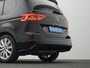 Volkswagen Touran 7 pers. 1.5 TSI 150 pk DSG Highline Business R / R-Line | LED koplampen | Stoel- /achterbankverwarming | Adaptive Cruise | Sportonderstel | Achteruitrijcamera | 17 inch