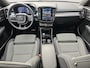 Volvo XC40 2.0 B4 Plus Dark | Trekhaak | Verwarmbare voorruit | Keyless Entry | Stoelverwarming |