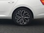 Skoda Superb Combi 1.4 TSI iV Laurin & Klement Plug In Hybrid 218pk Dealer O.H PHEV | Trekhaak Af Fabriek | Panodak | Adaptive Cruise | Lederen Sportstoelen Memory & Massage | Canton Audio | Apple Carplay | Keyless | Blis | Navigatie | Stoelen & Stuur Verwarmd | Virtual