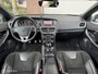 Volvo V40 2.0 T4 190PK R-Design Org. NED. Alcantara